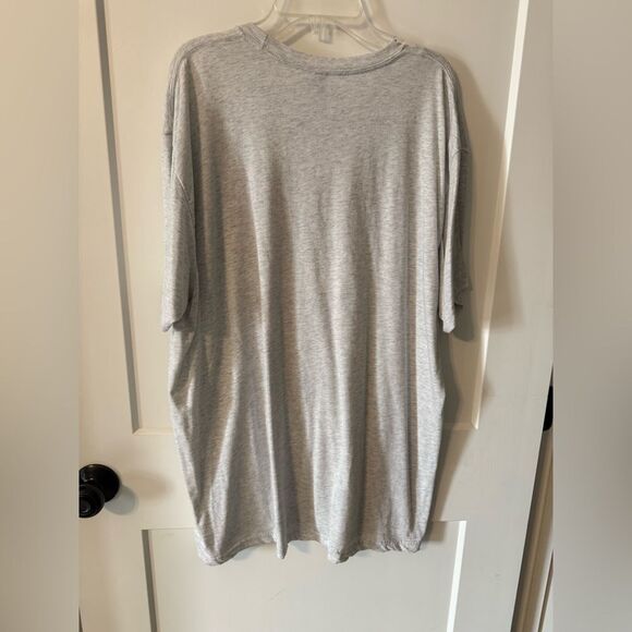 Gray T-Shirt with Pink Graphic {Can I get a Hallelujah ]. - Picture 4 of 4